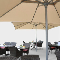 Leihschirm 400x400 incl. Plattenständer 100x100cm